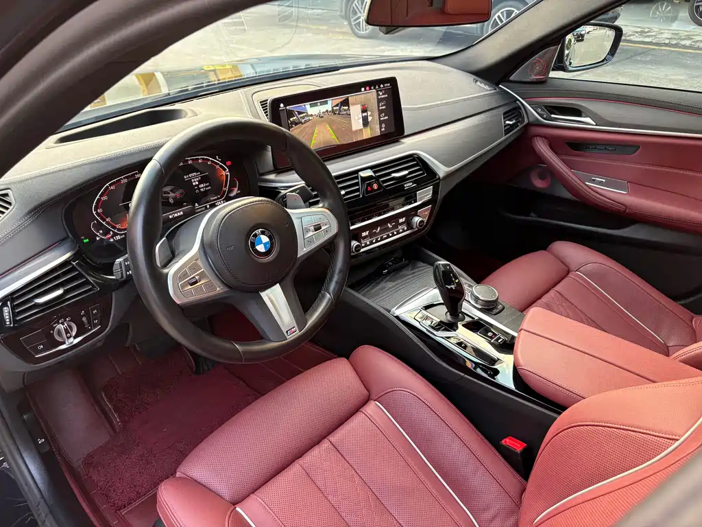 BMW 5 Series — фото 5