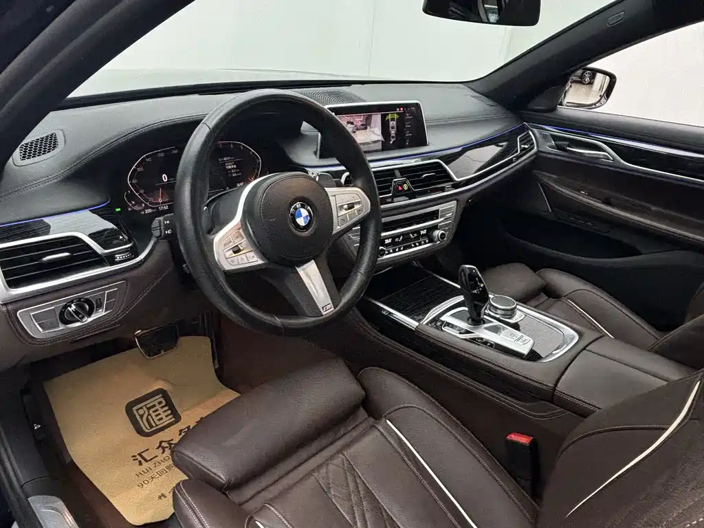 BMW 7 Series — фото 4