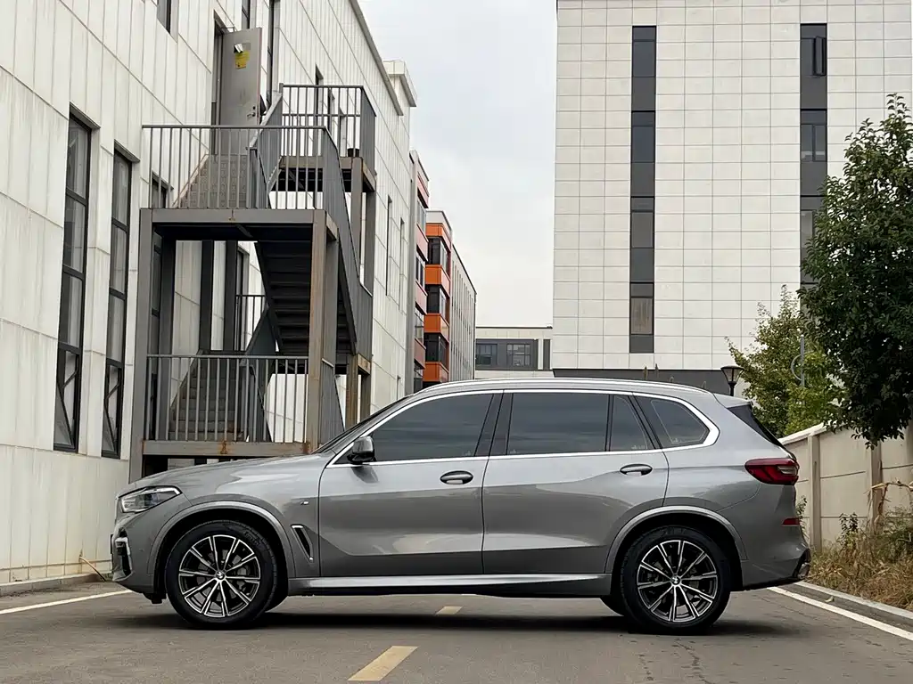 BMW X5 — фото 3