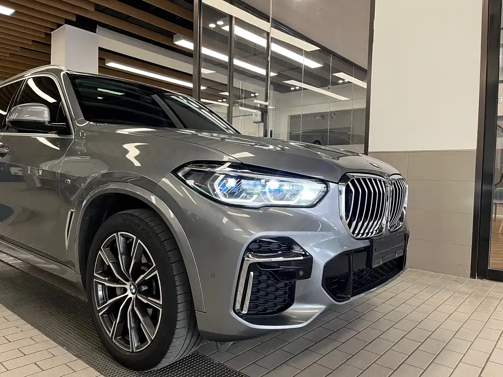 BMW X5 — фото 22