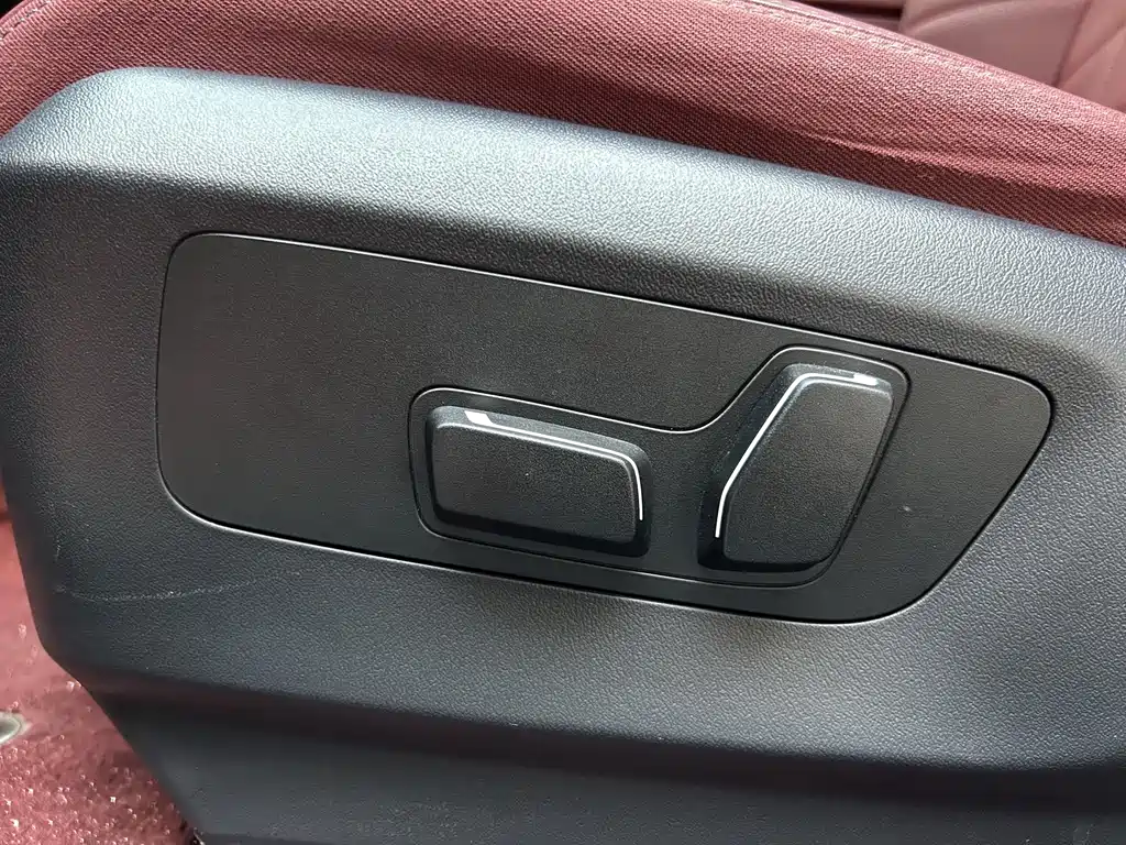 BMW 5 Series — фото 23