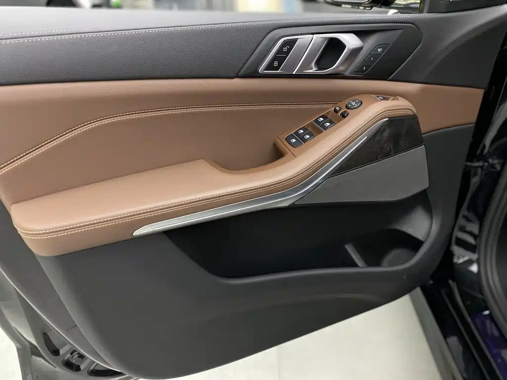 BMW X5 (Import) — фото 15