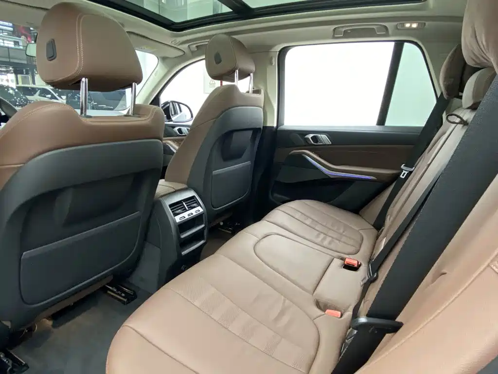 BMW X5 (Import) — фото 18