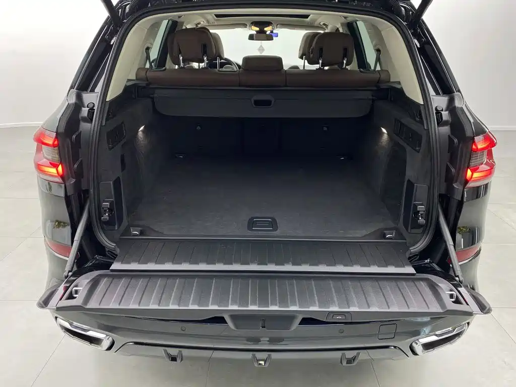 BMW X5 (Import) — фото 3