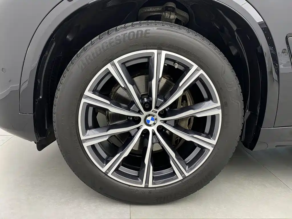 BMW X5 (Import) — фото 8