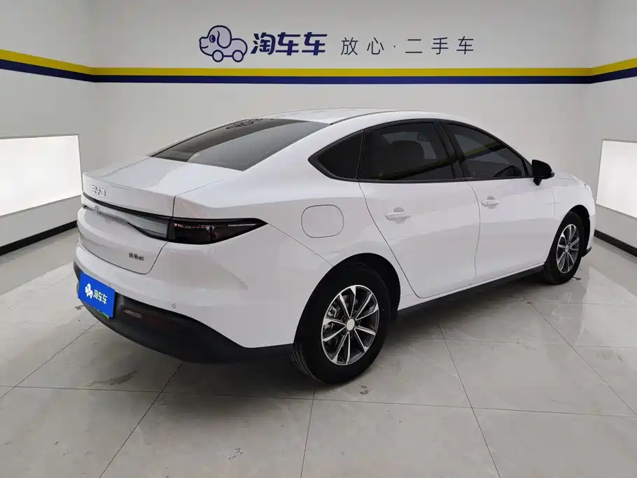 BYD Seal 05 DM-i — фото 3