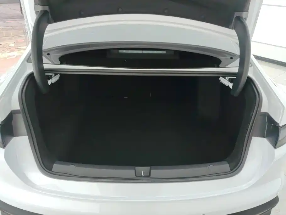 BYD Seal 05 DM-i — фото 4