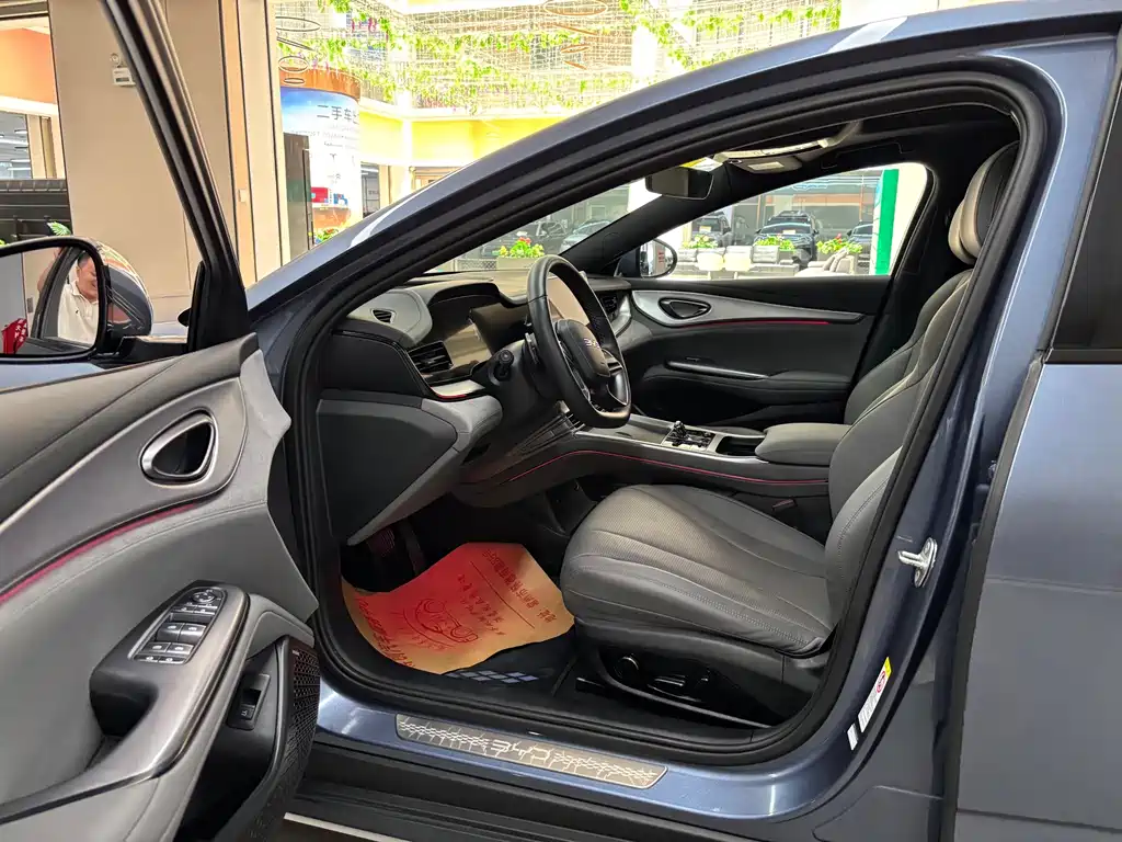 BYD Seal 07 DM-i — фото 10