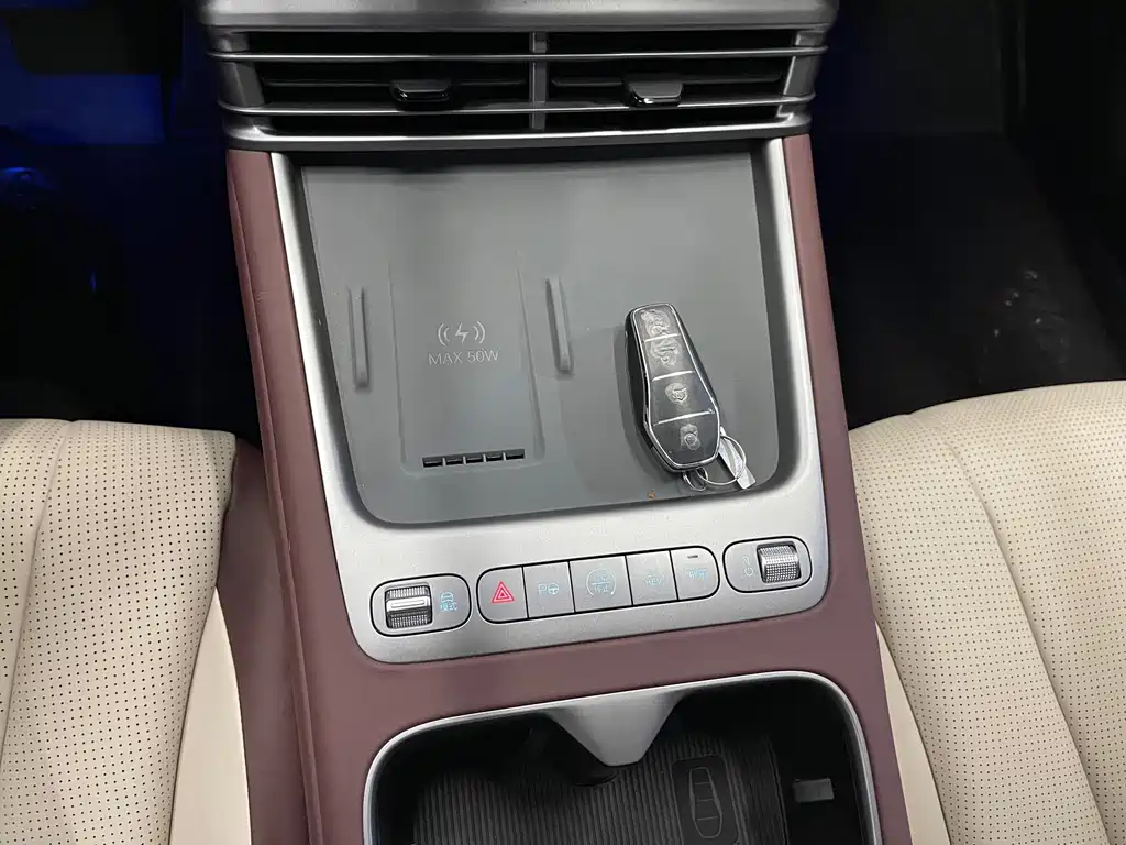 BYD Seal 07 DM-i — фото 18