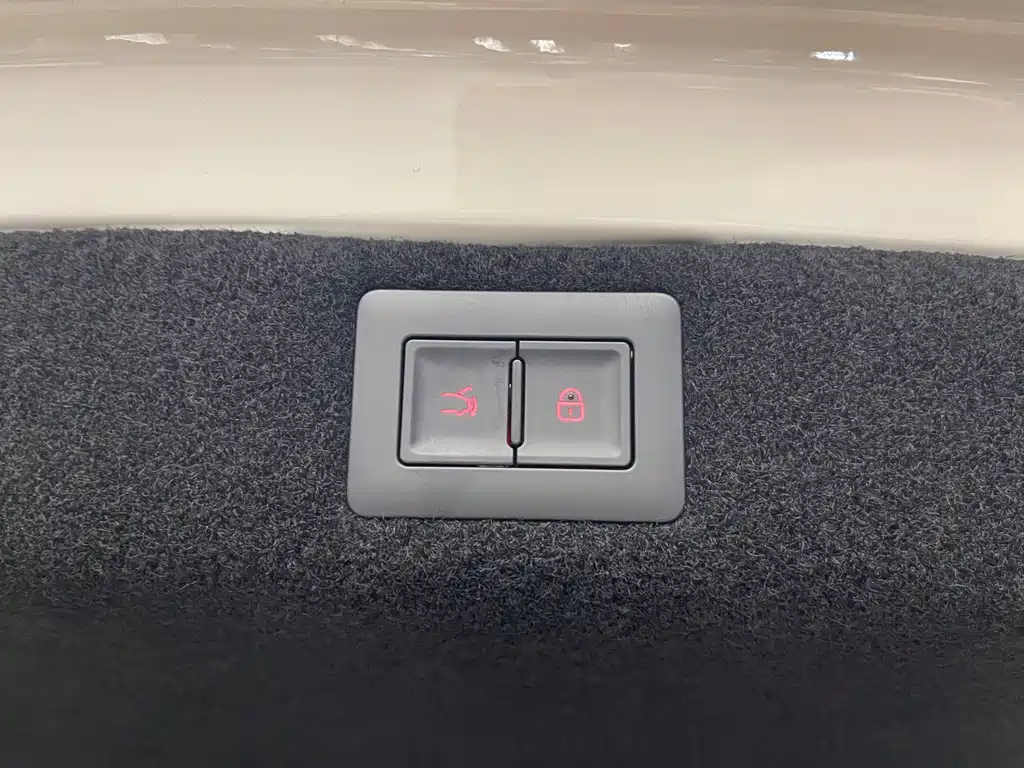 BYD Seal 07 DM-i — фото 23
