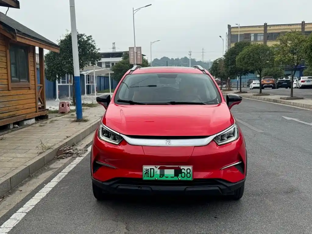 BYD Yuan Pro — фото 2