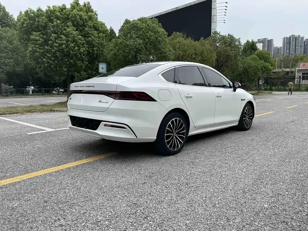 BYD Qin PLUS — фото 8
