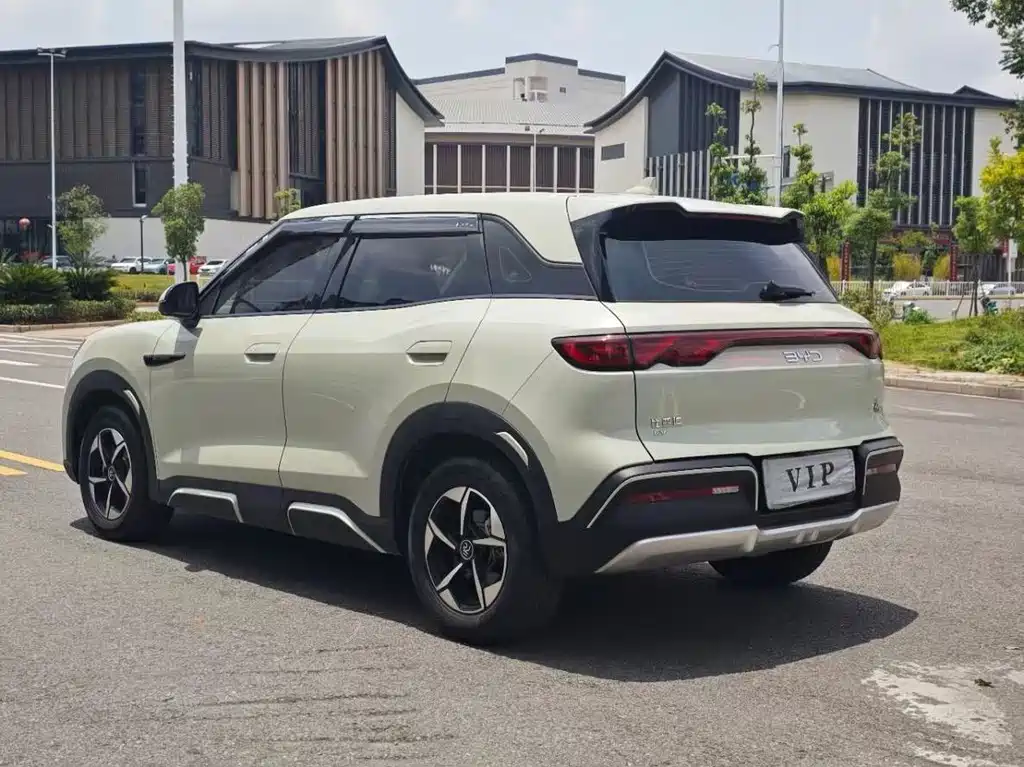 BYD Yuan UP — фото 7