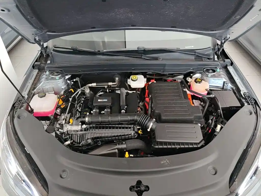BYD Seal 05 DM-i — фото 19