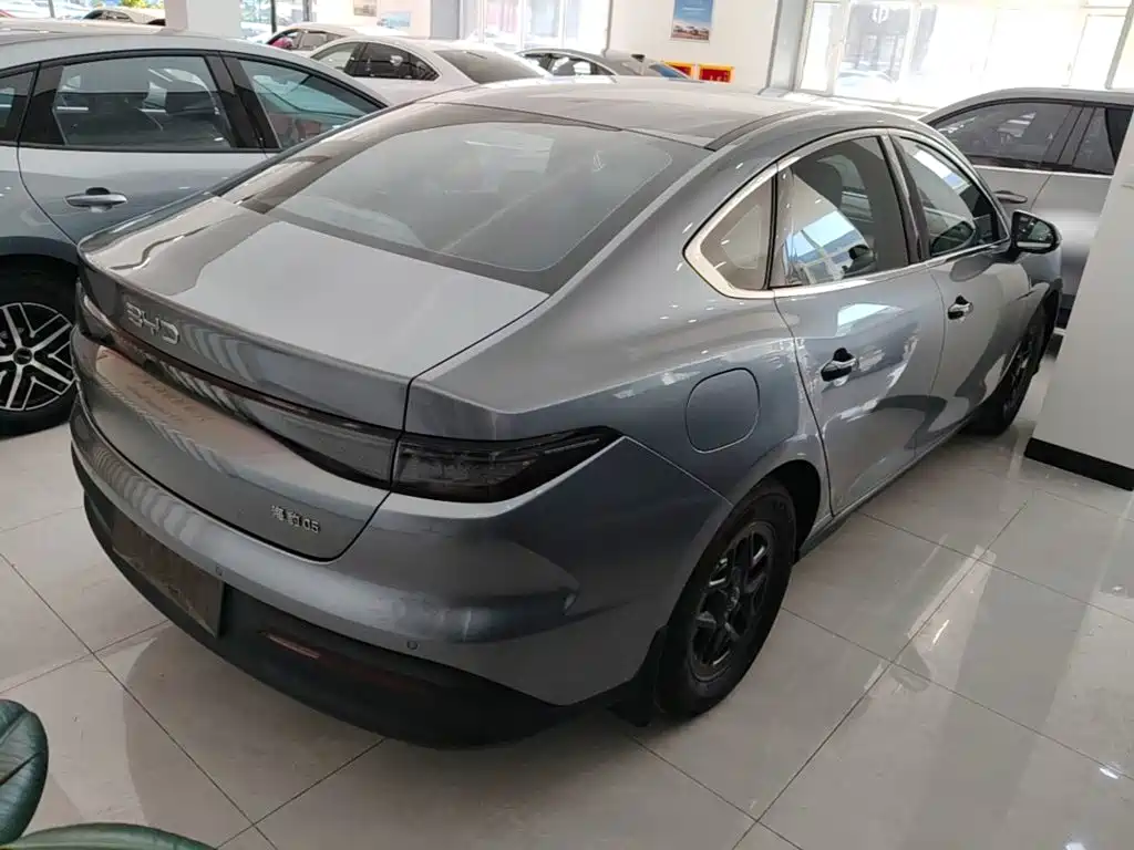 BYD Seal 05 DM-i — фото 6