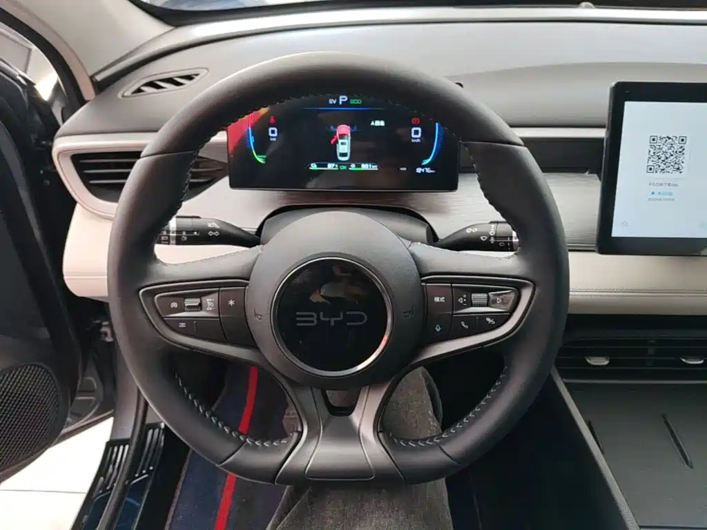 BYD Seal 05 DM-i — фото 10