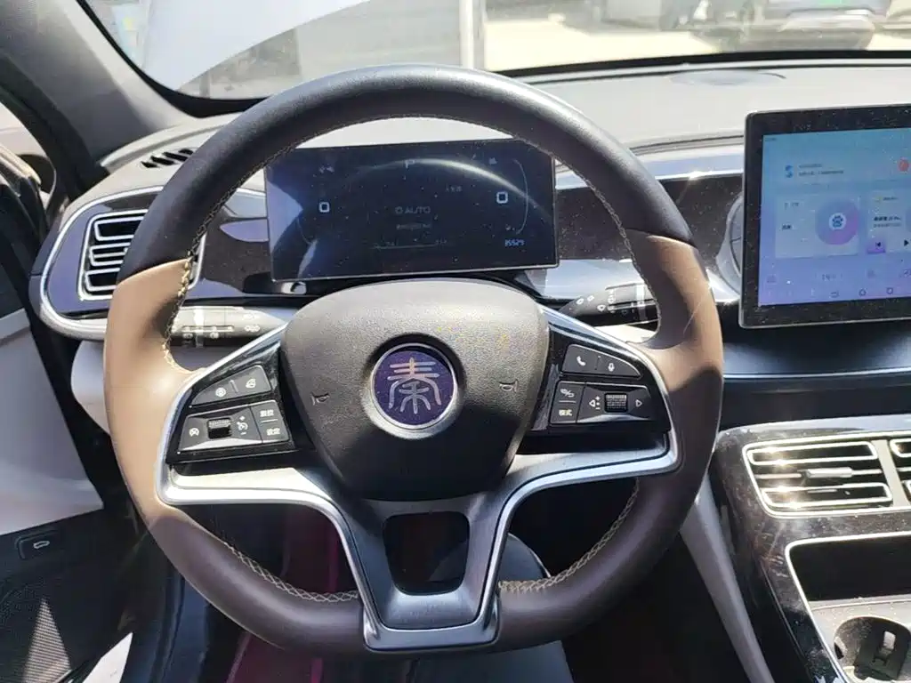 BYD Qin PLUS — фото 11
