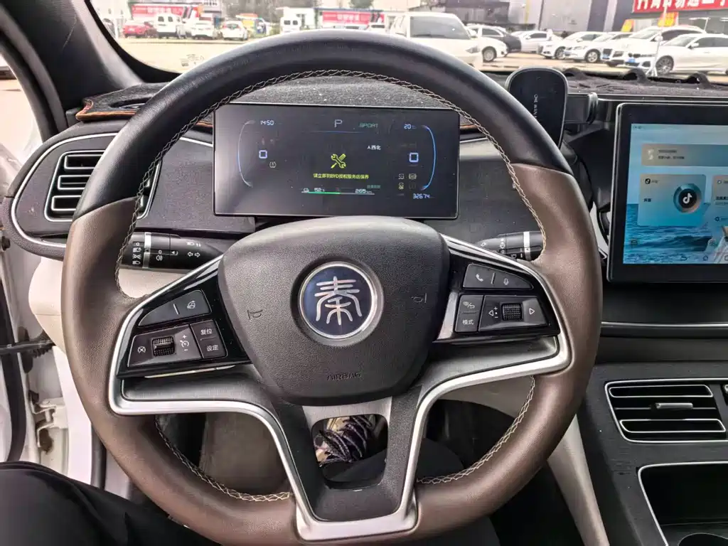 BYD Qin PLUS — фото 11
