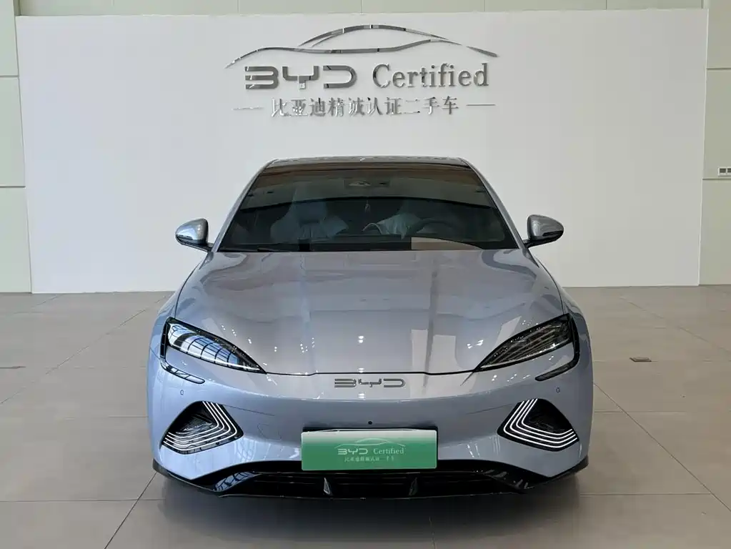 BYD Seal — фото 2