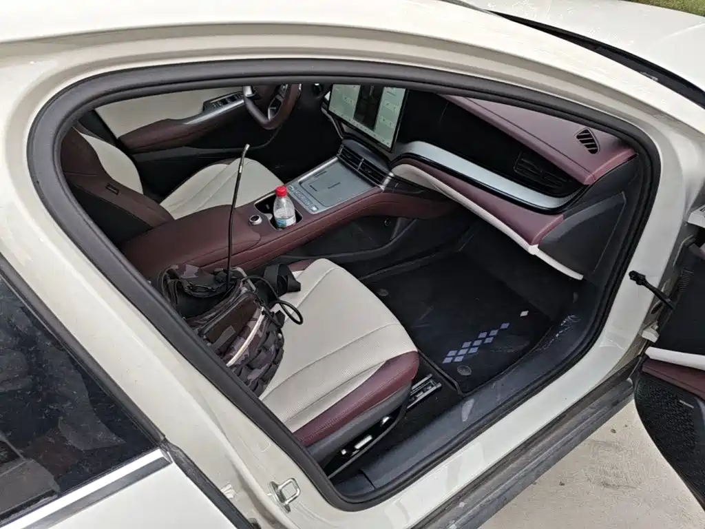 BYD Seal 07 DM-i — фото 8