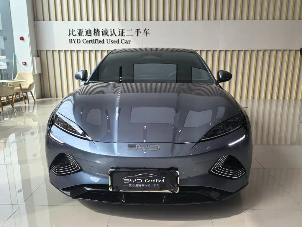 BYD Seal — фото 2