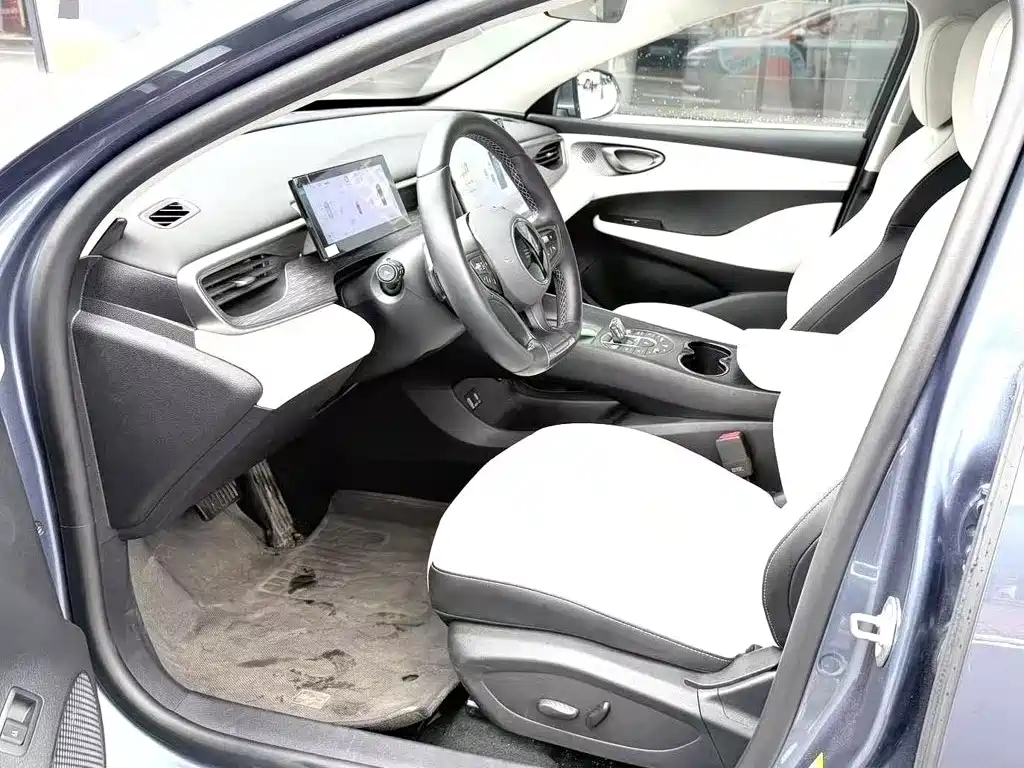 BYD Seal 05 DM-i — фото 4