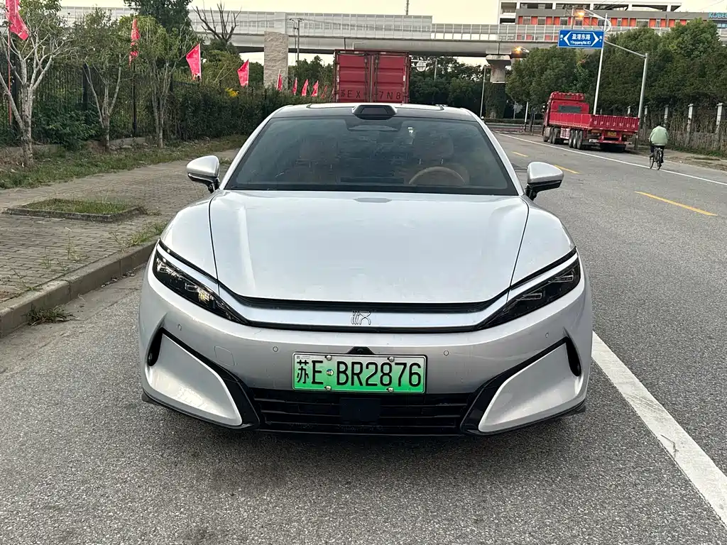 BYD Han L — фото 4