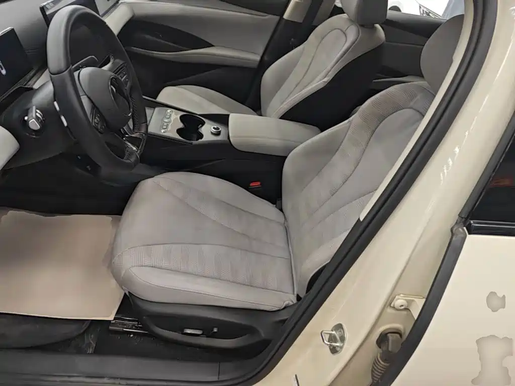 BYD Seal 06 DM-i Touring — фото 15