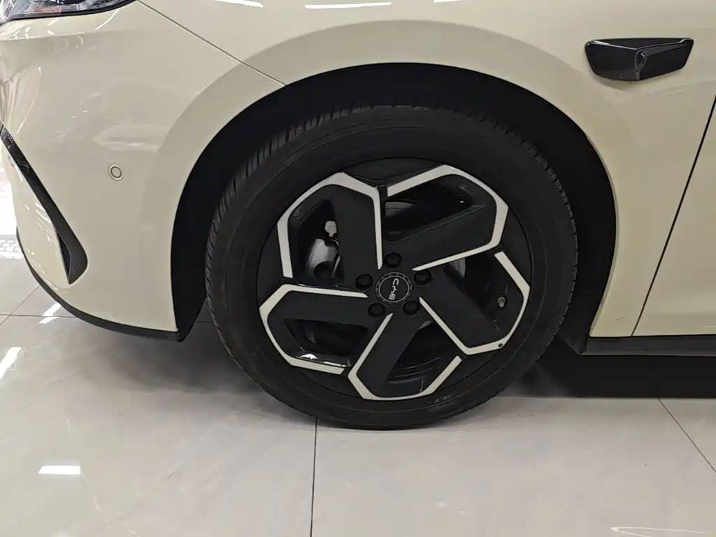 BYD Seal 06 DM-i Touring — фото 23