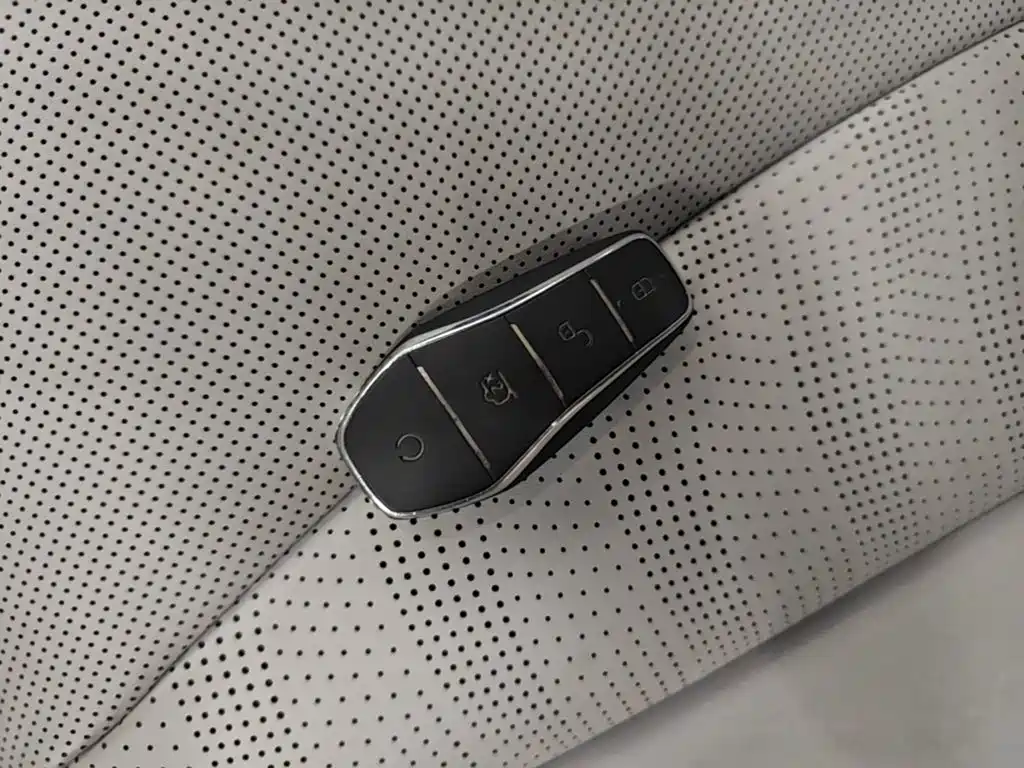 BYD Seal 06 DM-i Touring — фото 9