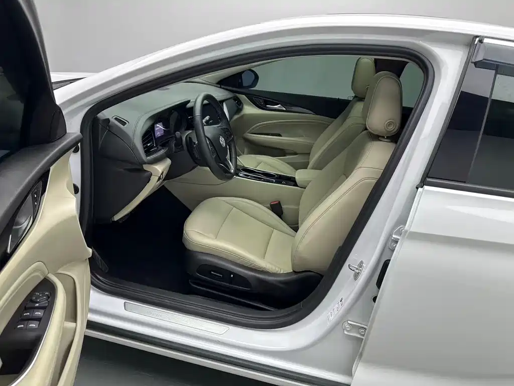 Buick Regal — фото 5
