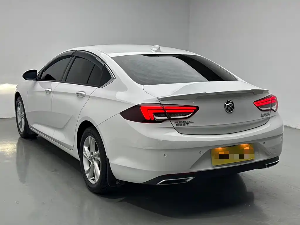 Buick Regal — фото 7