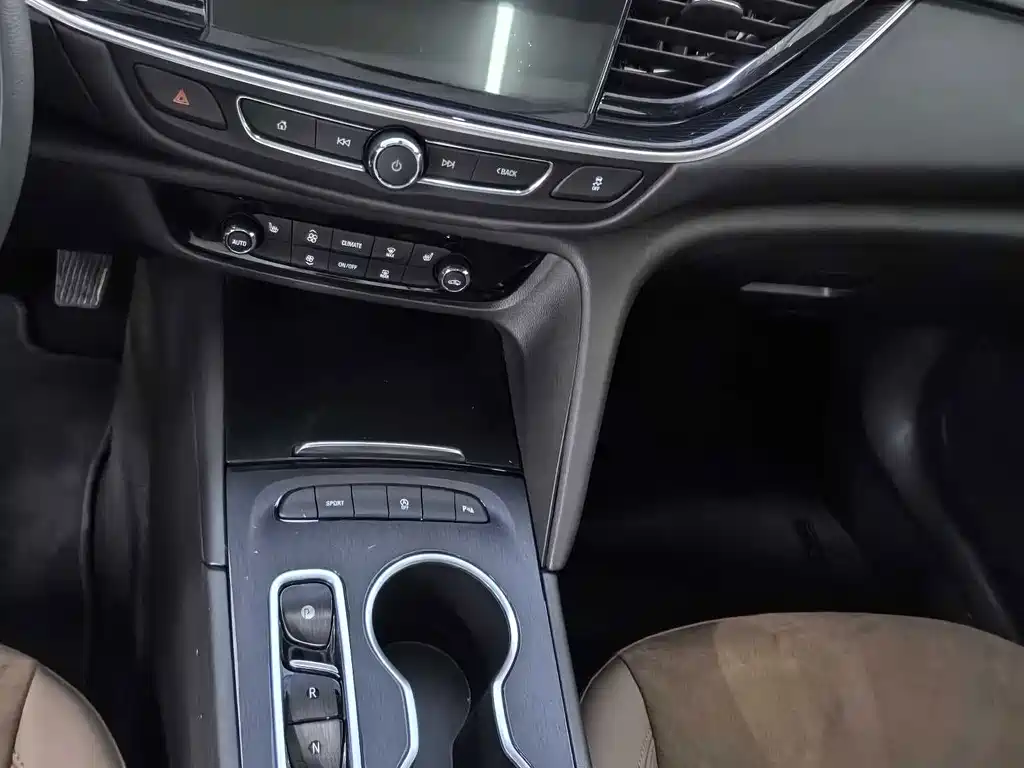 Buick Regal — фото 11