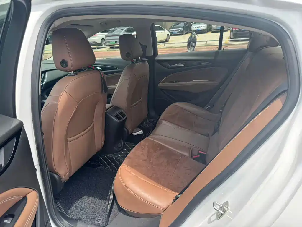 Buick Regal — фото 6