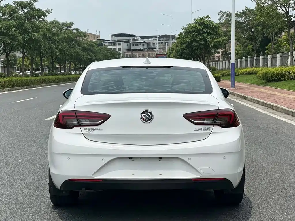 Buick Regal — фото 8
