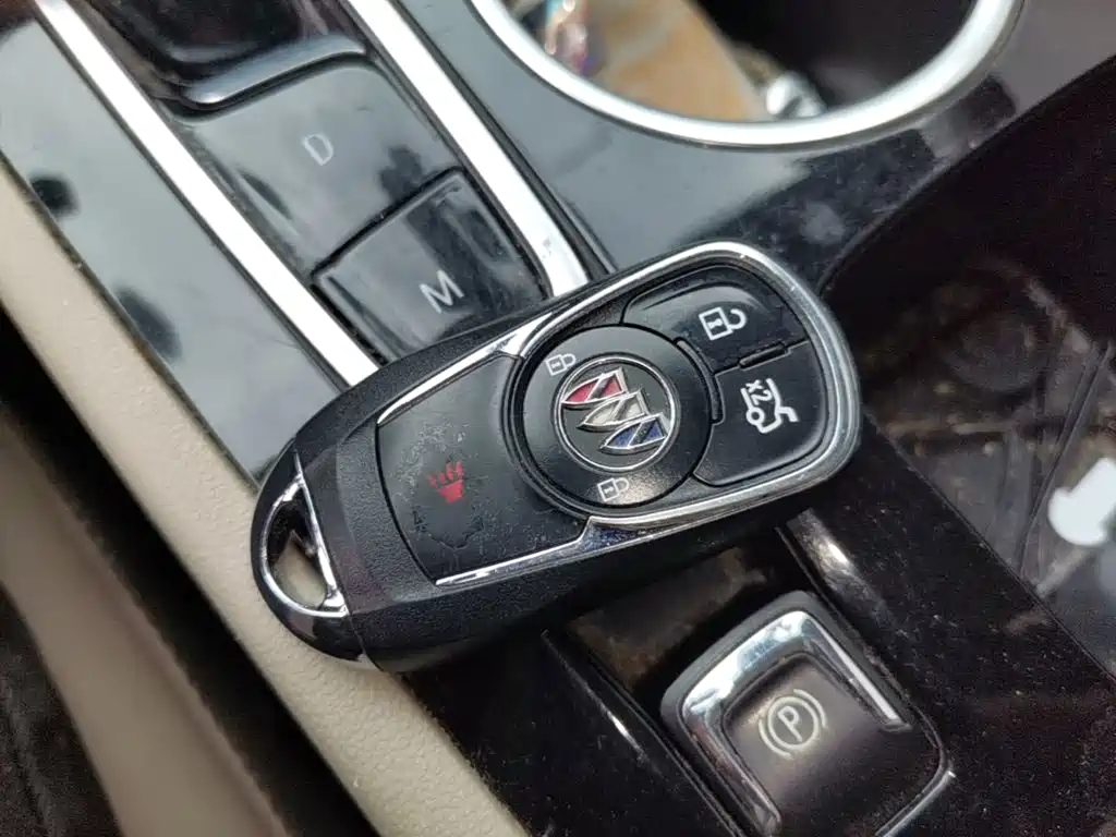 Buick Regal — фото 8