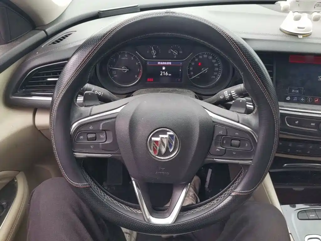 Buick Regal — фото 10