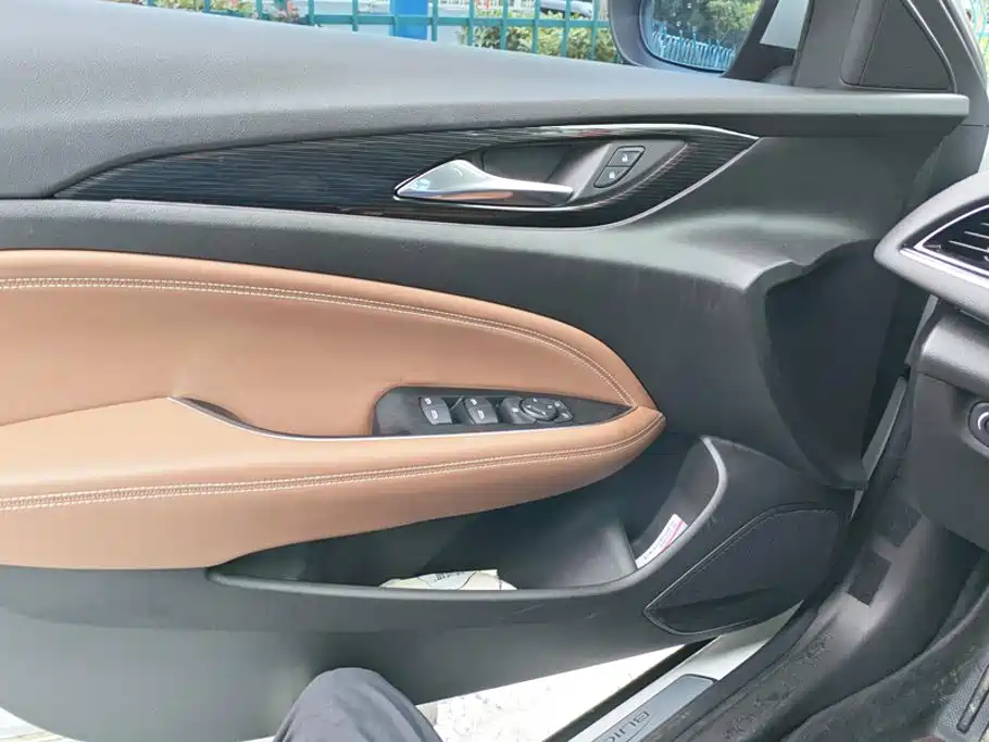 Buick Regal — фото 7