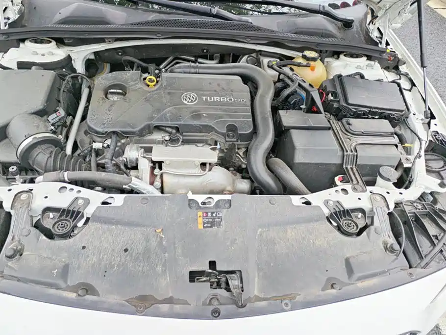 Buick Regal — фото 10