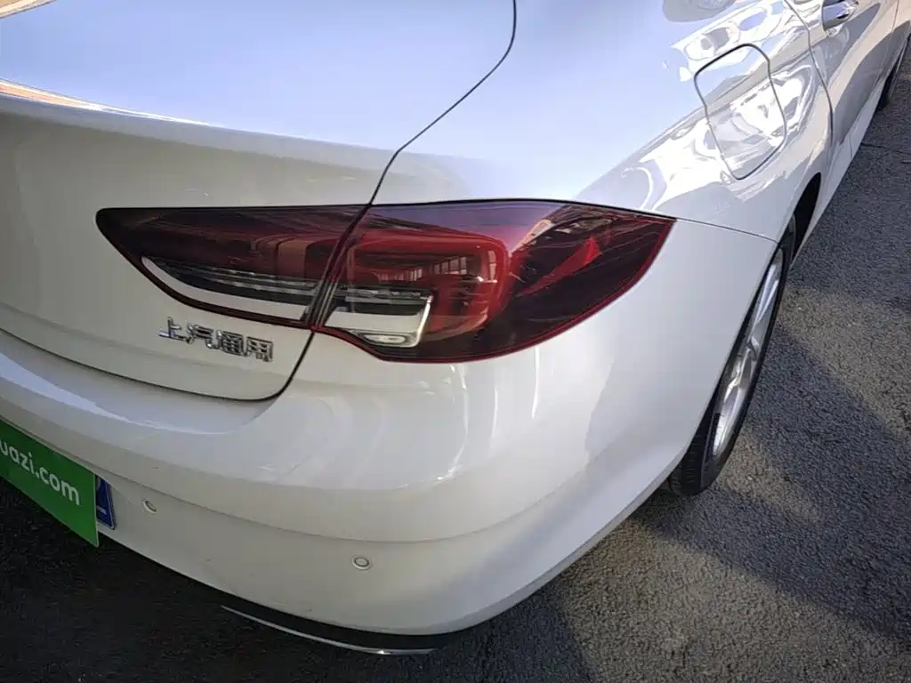 Buick Regal — фото 7