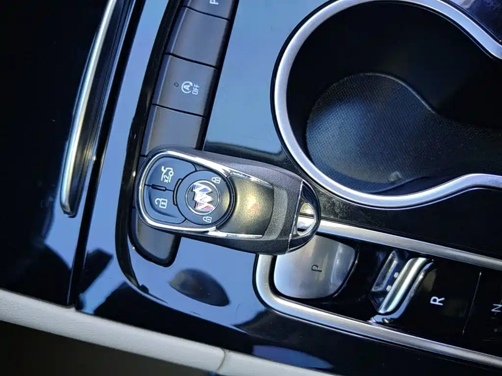 Buick Regal — фото 8