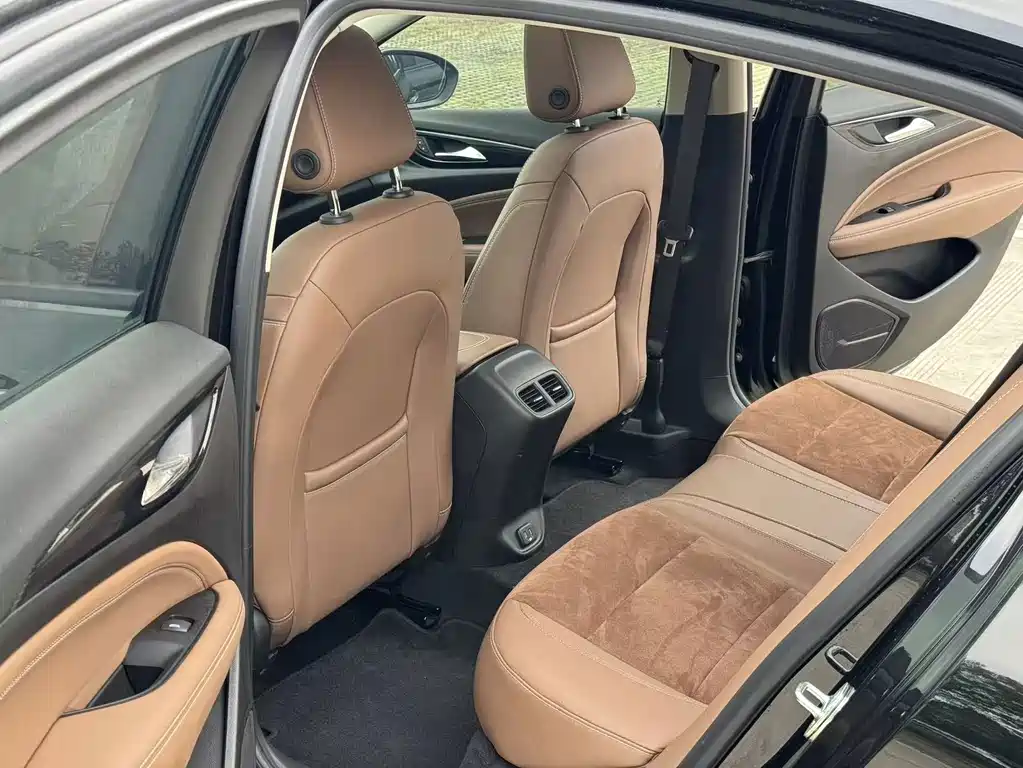 Buick Regal — фото 11