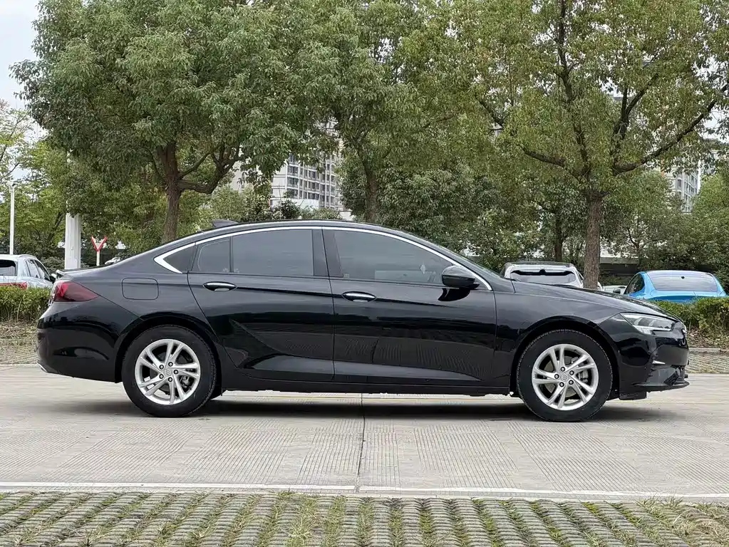 Buick Regal — фото 3