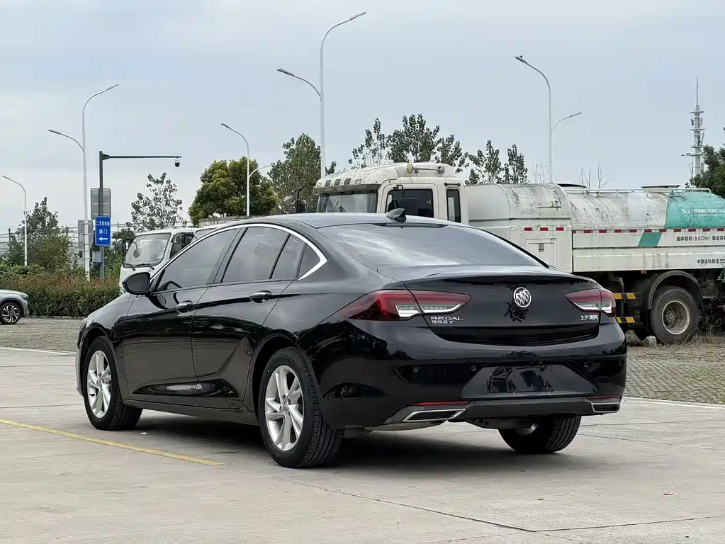 Buick Regal — фото 4
