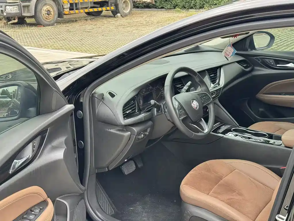 Buick Regal — фото 9