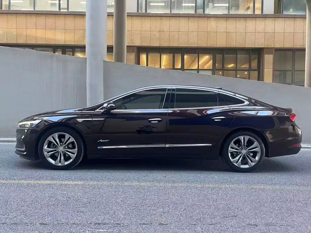 Buick LaCrosse — фото 3