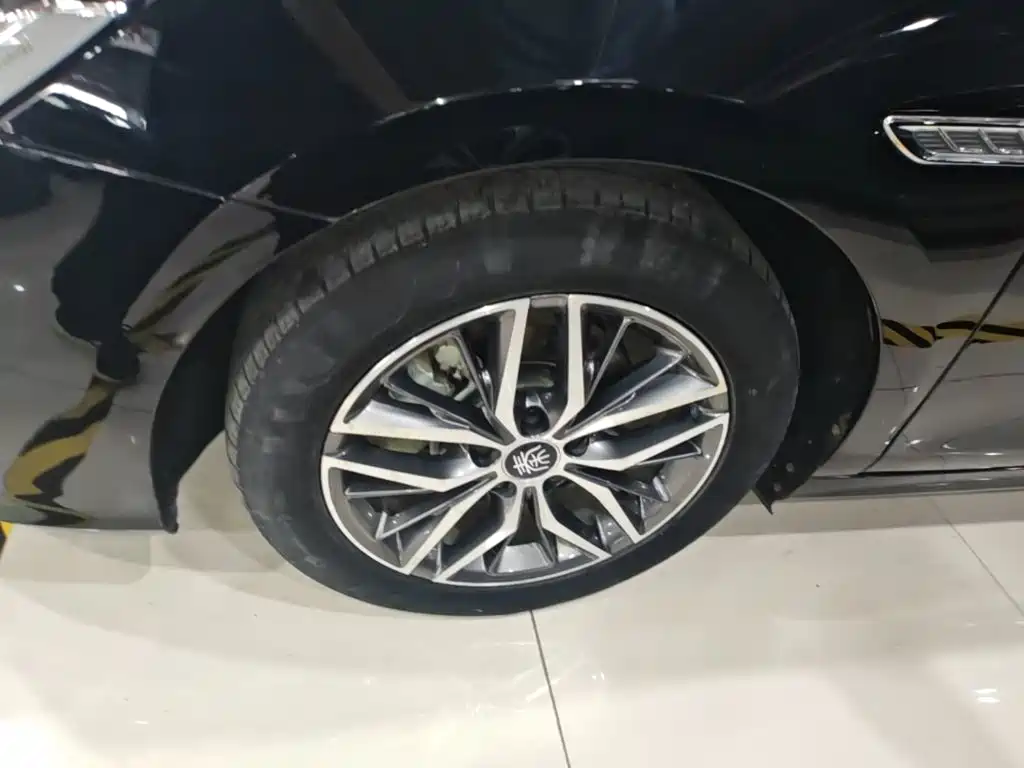 BYD Qin PLUS — фото 23