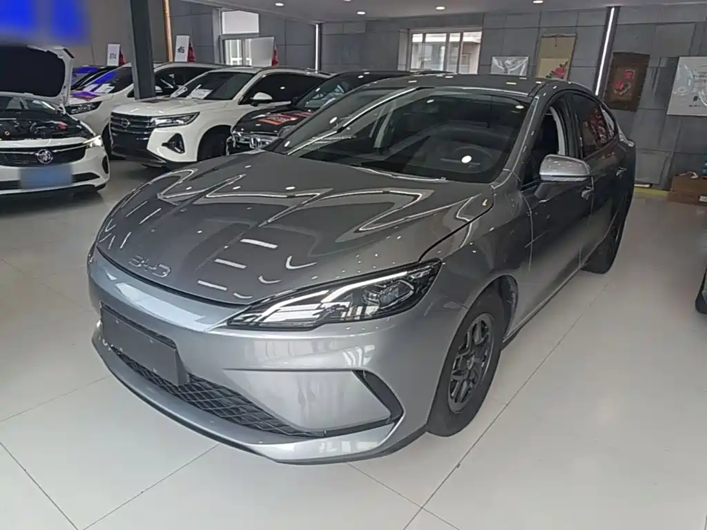 BYD Seal 05 DM-i — фото 2
