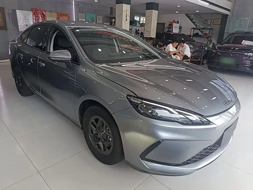 BYD Seal 05 DM-i — фото 4