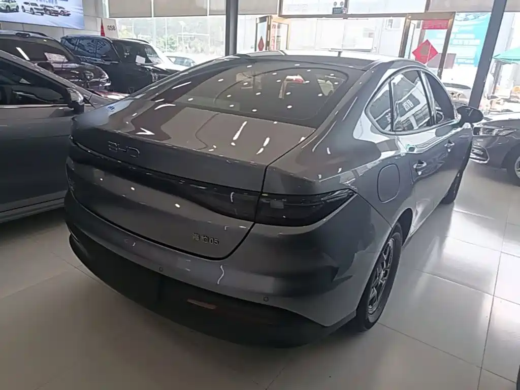 BYD Seal 05 DM-i — фото 7